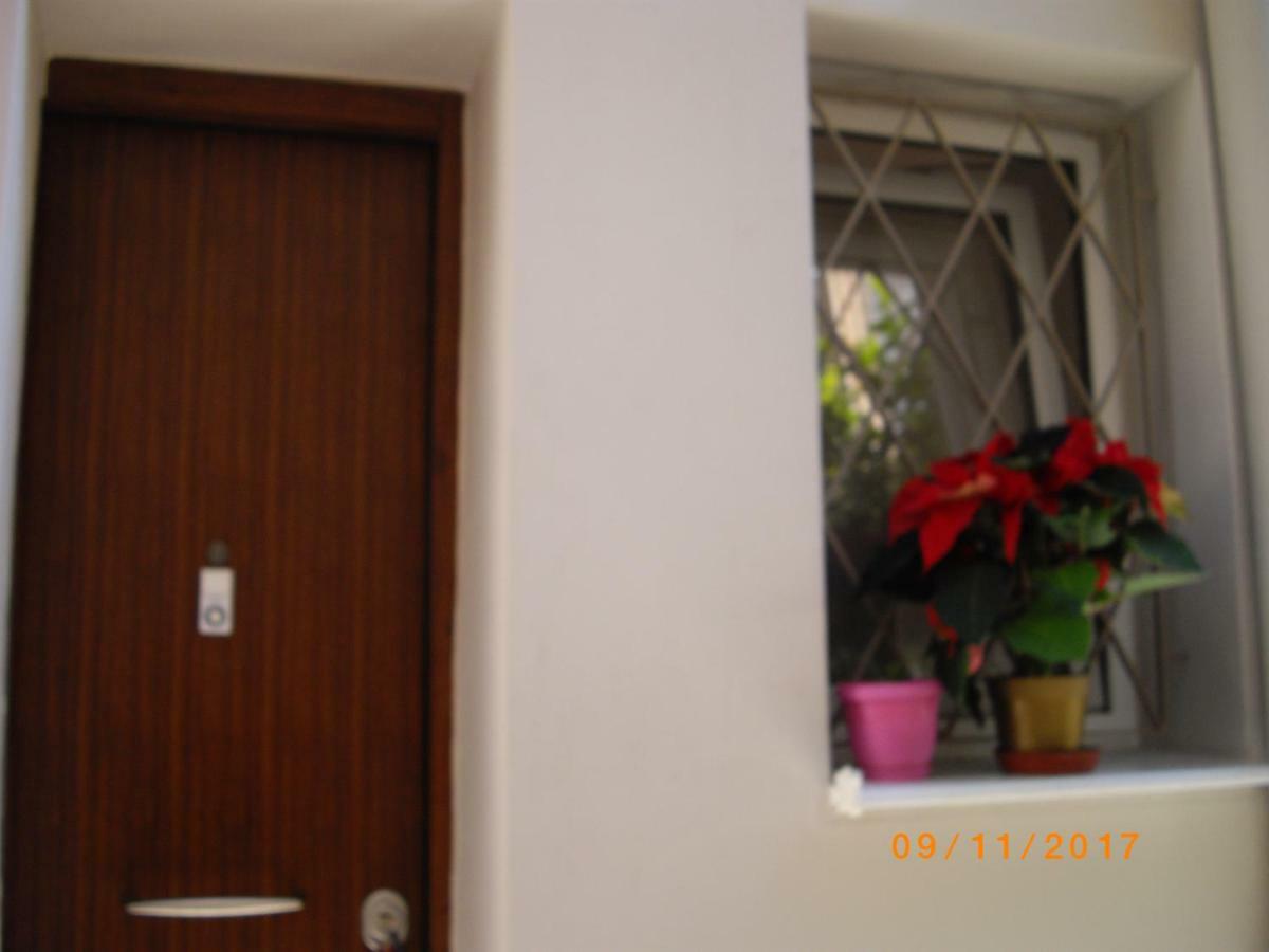 The 25Sqm Sunny, Modern And Comfortable Athènes Extérieur photo